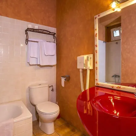El Cau Del Papibou - Adults Only 3*